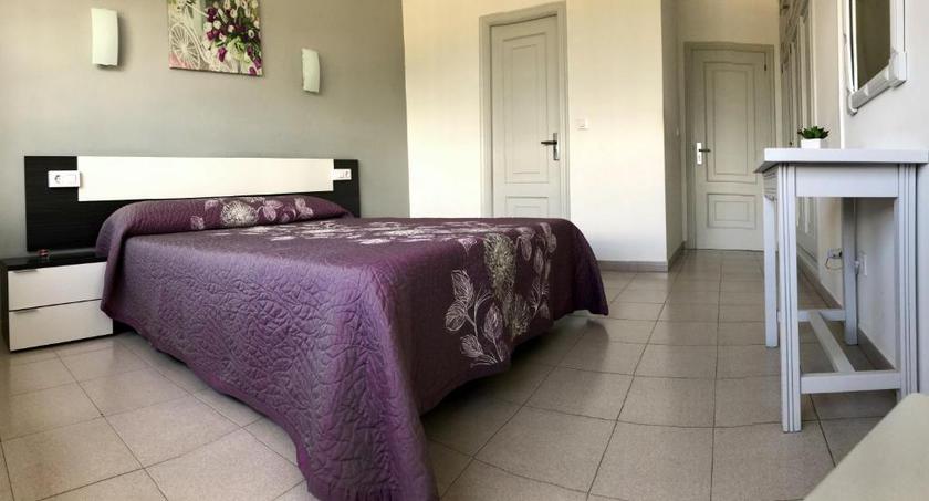 Imagen general del Hotel Dukes Habitaciones. Foto 12