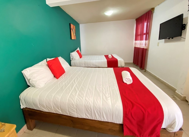 Imagen de la habitación del Hotel Dulce Luna. Foto 13