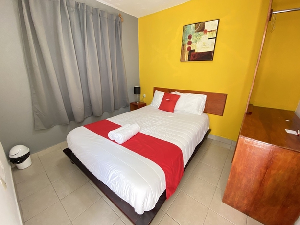 Imagen de la habitación del Hotel Dulce Luna. Foto 17