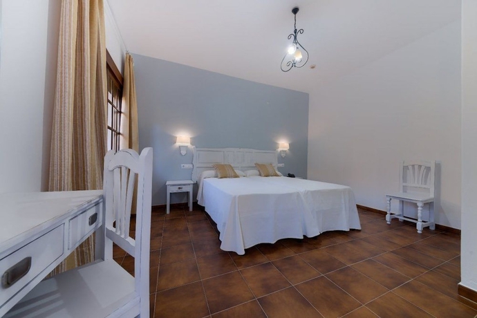 Imagen de la habitación del Hotel Dulce Nombre. Foto 7