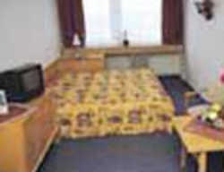 Imagen de la habitación del Hotel Dum. Foto 3