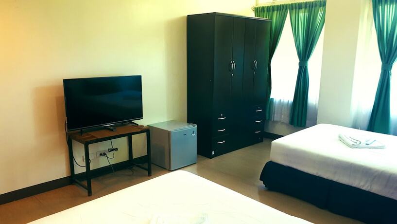 Imagen de la habitación del Hotel Dumaguete Dormitel. Foto 20