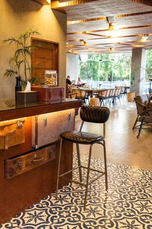 Imagen de los interiores del Hotel Dumaguete. Foto 15