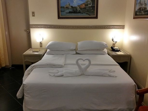 Imagen de la habitación del Hotel Dumaguete Royal Suite Inn. Foto 5