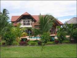 Imagen de los exteriores del Hotel Dumaguete Springs. Foto 3