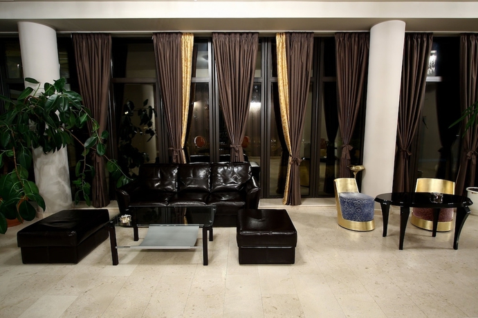 Imagen de los interiores del Hotel Dumbrava. Foto 19