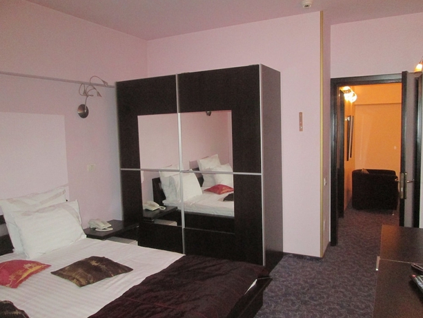 Imagen de la habitación del Hotel Dumbrava. Foto 9