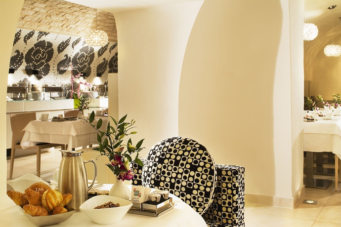 Imagen del bar/restaurante del Hotel Duminy Vendome. Foto 4