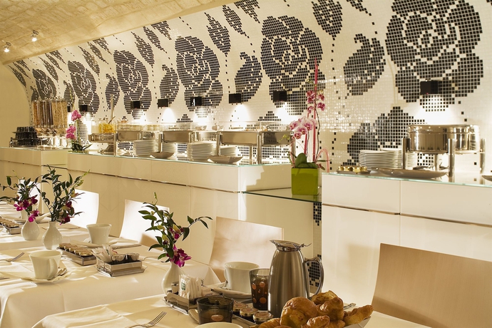 Imagen del bar/restaurante del Hotel Duminy Vendome. Foto 7