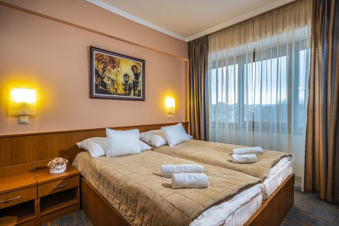 Imagen de la habitación del Hotel Duna, Paks. Foto 8