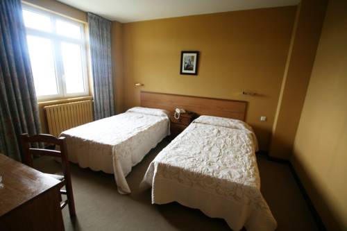 Imagen de la habitación del Hotel Dunas De Oyambre. Foto 7