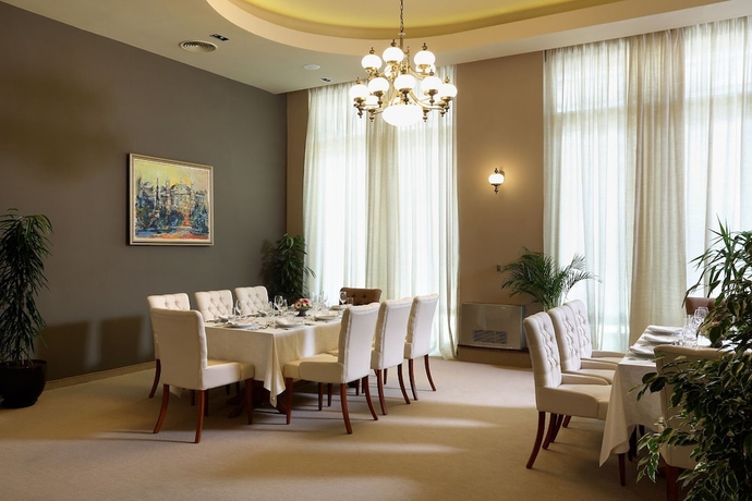 Imagen del bar/restaurante del Hotel Dunav Plaza. Foto 4