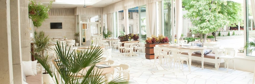 Imagen del bar/restaurante del Hotel Dunav Plaza. Foto 5