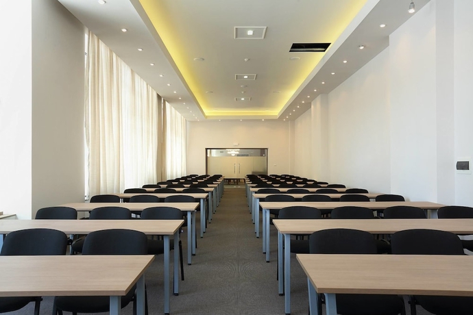 Imagen de los interiores del Hotel Dunav Plaza. Foto 14