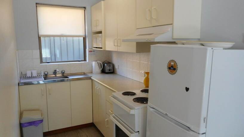 Imagen general del Hotel Dunbar Court U 45 Memorial Ave SWR. Foto 3