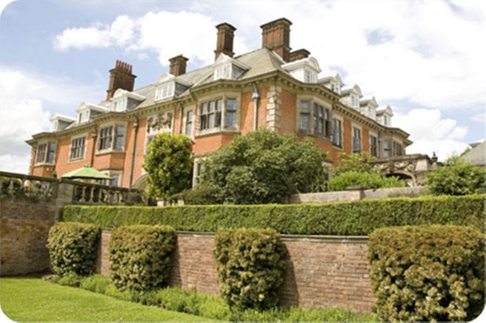 Imagen de la piscina del Hotel Dunchurch Park. Foto 16