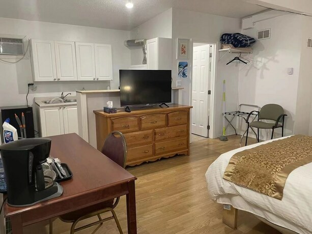 Imagen de la habitación del Hotel Dundurn Motel. Foto 17