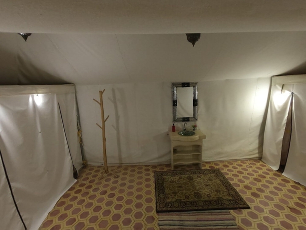 Imagen de la habitación del Hotel Dune Merzouga Camp. Foto 16