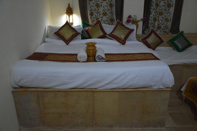 Imagen de la habitación del Hotel Dunes Desert Safari And Camp. Foto 6