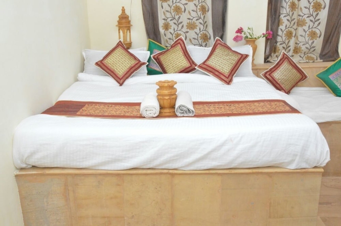 Imagen de la habitación del Hotel Dunes Desert Safari And Camp. Foto 10