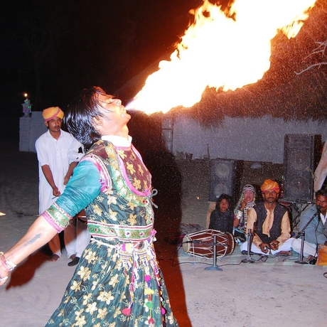 Imagen de los interiores del Hotel Dunes Desert Safari And Camp. Foto 17