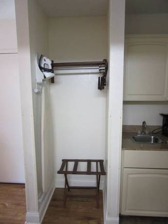 Imagen de la habitación del Hotel Dunes Inn and Suites. Foto 3