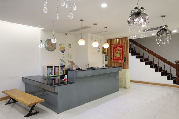 Imagen de los interiores del Hotel Dung Shin. Foto 19