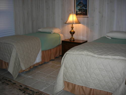 Imagen de la habitación del Hotel Dunham's Bay Resort. Foto 16