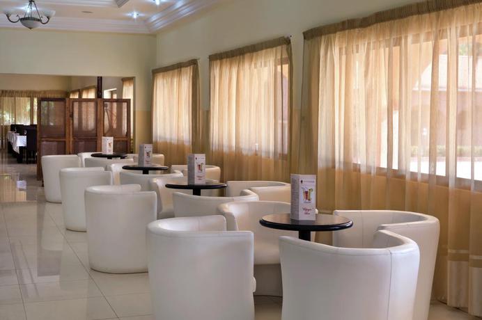 Imagen del bar/restaurante del Hotel Dunia Bissau. Foto 3