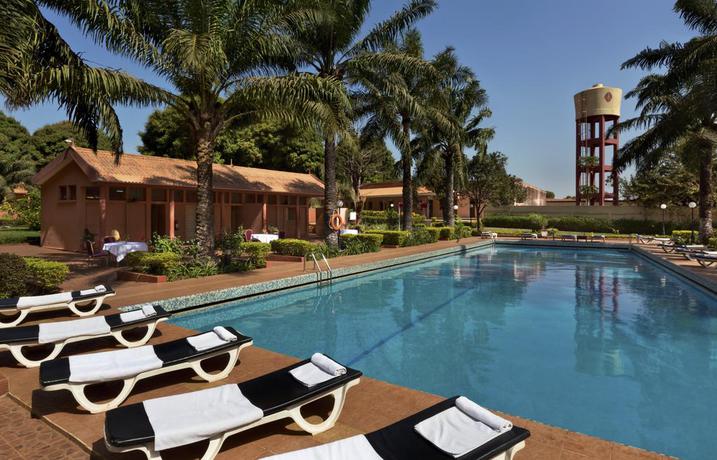 Imagen de la piscina del Hotel Dunia Bissau. Foto 12