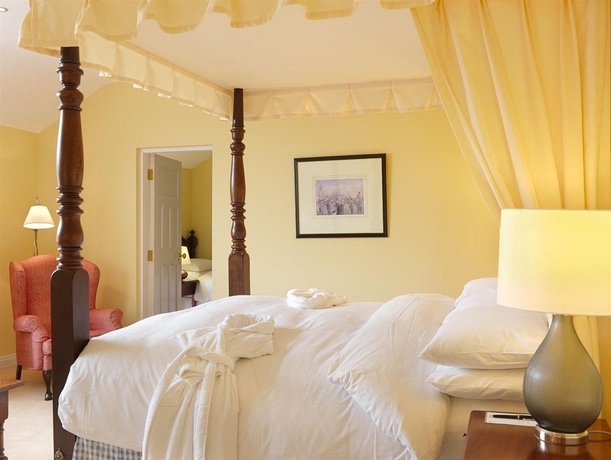 Imagen de la habitación del Hotel Dunraven Arms. Foto 8