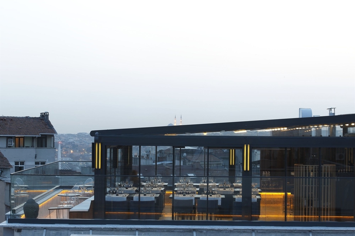 Imagen del bar/restaurante del Hotel Duo Galata. Foto 2