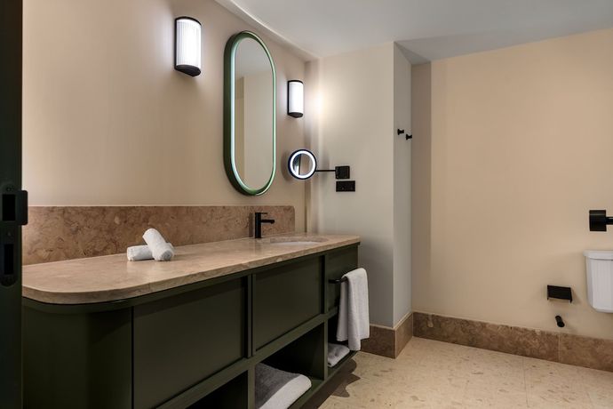 Imagen de la habitación del Hotel Duo Hotel Lisbon, Curio Collection By Hilton. Foto 5