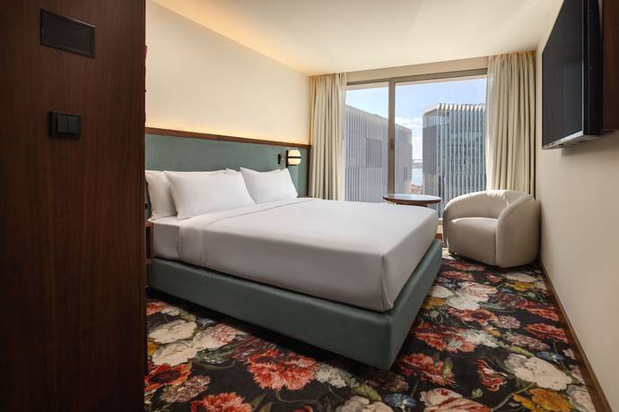 Imagen de la habitación del Hotel Duo Hotel Lisbon, Curio Collection By Hilton. Foto 12