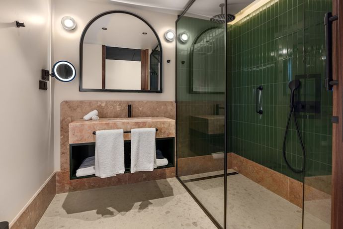 Imagen de la habitación del Hotel Duo Hotel Lisbon, Curio Collection By Hilton. Foto 13