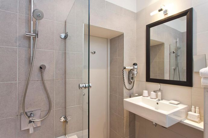 Imagen de la habitación del Hotel Duo, Par&iacute;s Centro. Foto 8