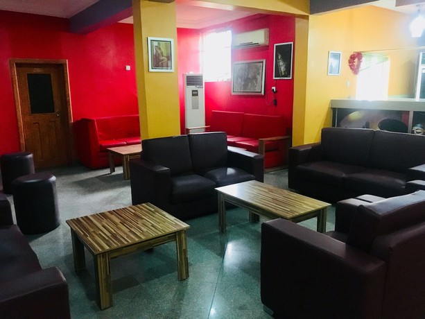 Imagen de los interiores del Hotel Duoban and Suite. Foto 20