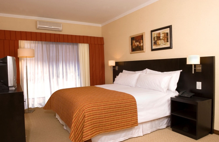 Imagen de la habitación del Hotel Duomi. Foto 4