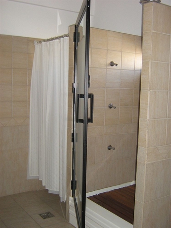 Imagen de la piscina del Hotel Duomi. Foto 11