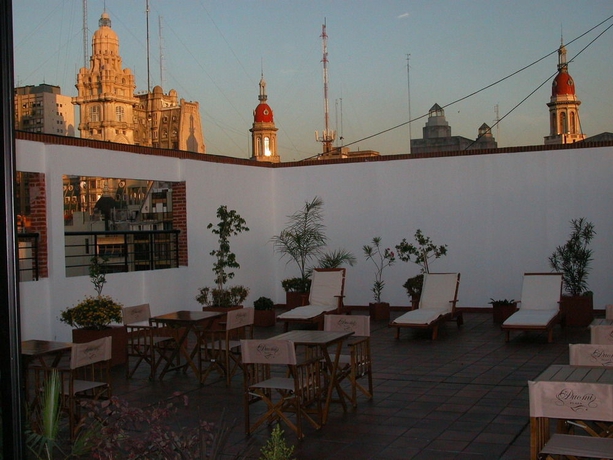 Imagen de los exteriores del Hotel Duomi. Foto 7