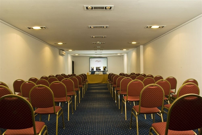 Imagen de los interiores del Hotel Duomi. Foto 10