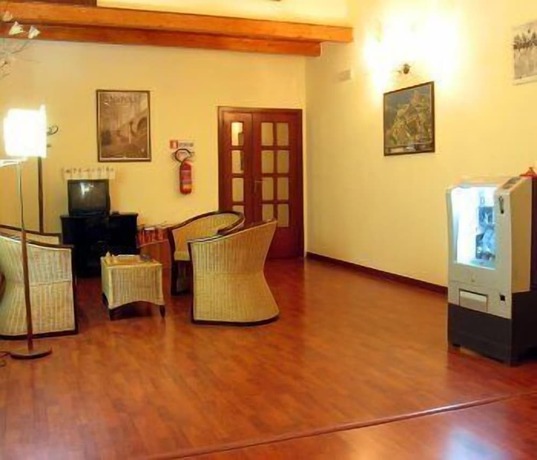 Imagen de los interiores del Hotel Duomo, N&aacute;poles. Foto 9