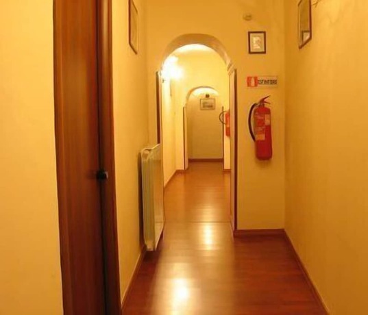 Imagen de los interiores del Hotel Duomo, N&aacute;poles. Foto 11