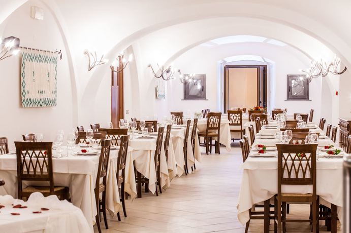 Imagen del bar/restaurante del Hotel Duomo, ORISTANO. Foto 3