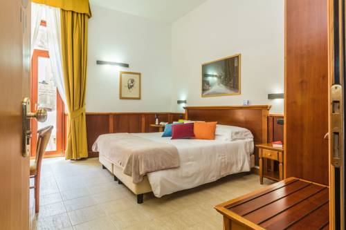 Imagen de la habitación del Hotel Duomo, Sferracavallo. Foto 4