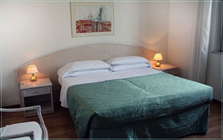 Imagen de la habitación del Hotel Duomo, Siena. Foto 7
