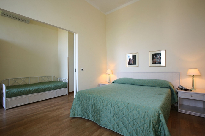 Imagen de la habitación del Hotel Duomo, Siena. Foto 9