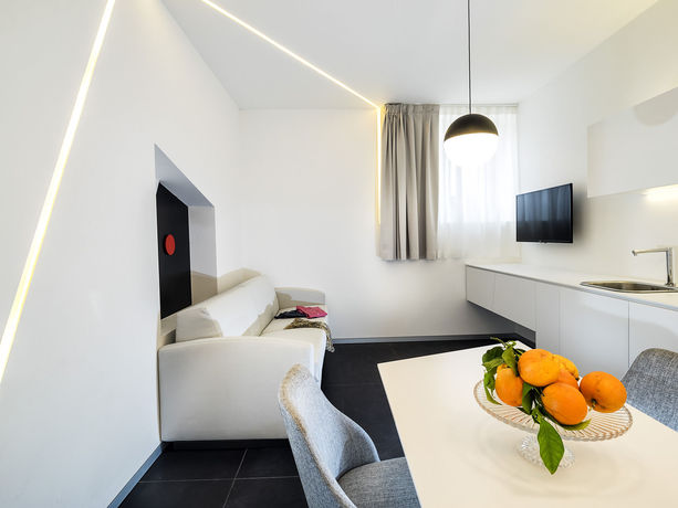 Imagen de los interiores del Hotel Duomo Suites and Spa. Foto 13