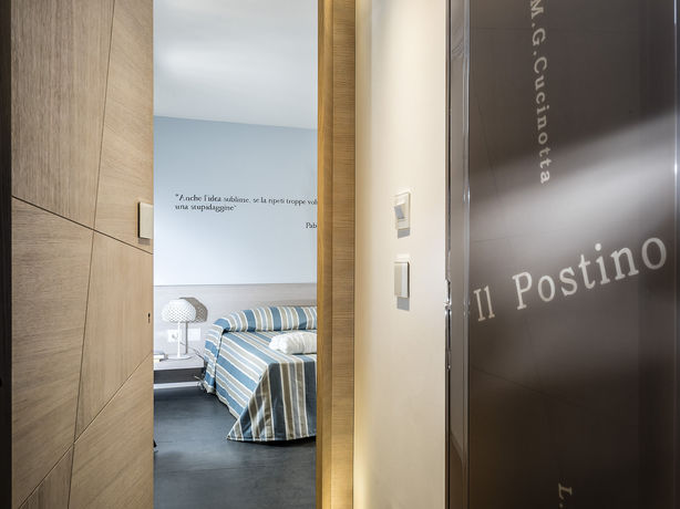 Imagen de la habitación del Hotel Duomo Suites and Spa. Foto 7