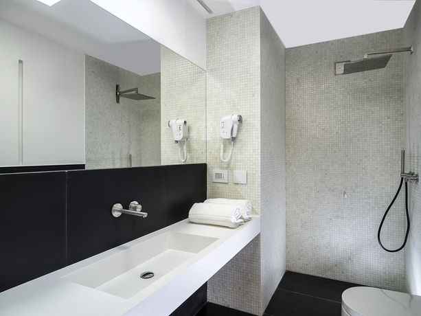 Imagen de la habitación del Hotel Duomo Suites and Spa. Foto 9